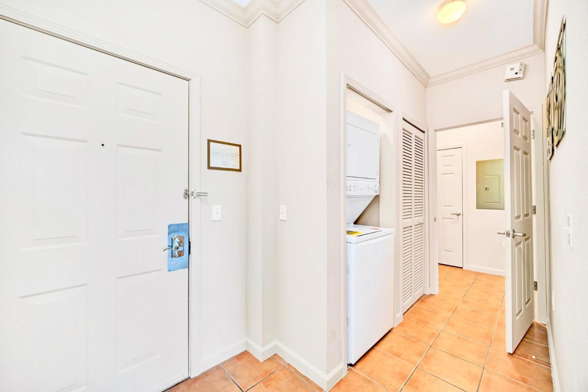Spacious 2Br Condo With Pool & Hot Tub, Near Disney! Orlando Bagian luar foto